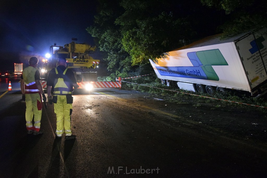 Schwerer VU A 3 Rich Oberhausen Hoehe AK Leverkusen P087.JPG - Miklos Laubert